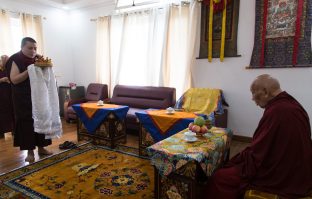 On day four of the 2019 Kagyu Monlam, Thaye Dorje, His Holiness the 17th Gyalwa Karmapa, visited the private residence of His Eminence Luding Khenchen Rinpoche (Photo/Norbu Zangpo)