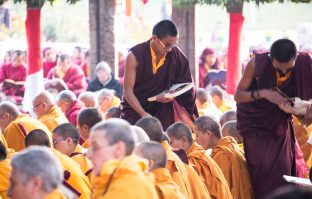 On day four of the 2019 Kagyu Monlam, Thaye Dorje, His Holiness the 17th Gyalwa Karmapa, visited the private residence of His Eminence Luding Khenchen Rinpoche (Photo/Norbu Zangpo)