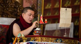 Thaye Dorje, His Holiness the 17th Gyalwa Karmapa, presides over a fire puja at His Eminence Beru Khyentse Rinpoche's guest house, India, December 2019. Photo / Norbu Zangpo