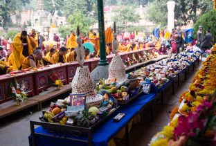 Thaye Dorje, His Holiness the 17th Gyalwa Karmapa, presides over aspiration prayers on the final day of the 2019 Kagyu Monlam, Bodh Gaya, India. Photo / Norbu Zangpo