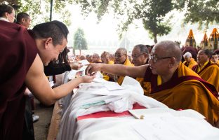 Thaye Dorje, His Holiness the 17th Gyalwa Karmapa, presides over aspiration prayers on the final day of the 2019 Kagyu Monlam, Bodh Gaya, India. Photo / Norbu Zangpo