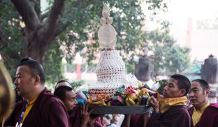 Thaye Dorje, His Holiness the 17th Gyalwa Karmapa, presides over aspiration prayers on the final day of the 2019 Kagyu Monlam, Bodh Gaya, India. Photo / Norbu Zangpo