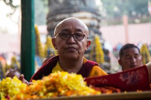 Thaye Dorje, His Holiness the 17th Gyalwa Karmapa, presides over aspiration prayers on the final day of the 2019 Kagyu Monlam, Bodh Gaya, India. Photo / Norbu Zangpo