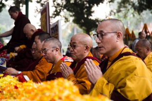 Thaye Dorje, His Holiness the 17th Gyalwa Karmapa, presides over aspiration prayers on the final day of the 2019 Kagyu Monlam, Bodh Gaya, India. Photo / Norbu Zangpo