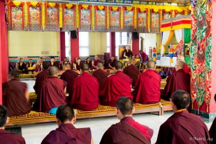 Thaye Dorje, His Holiness the 17th Gyalwa Karmapa, led the ceremonies to commemorate Shamar Rinpoche