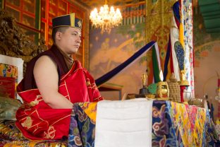 Long-life mandala offerings to Thaye Dorje, His Holiness the 17th Gyalwa Karmapa