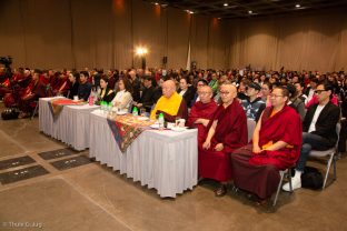 Over a thousand people attend dharma teachings by Thaye Dorje, His Holiness the 17th Gyalwa Karmapa