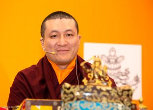 Thaye Dorje, His Holiness the 17th Gyalwa Karmapa, gives dharma teachings to over a thousand people