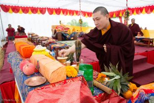 Karmapa took part in a symbolic groundbreaking ceremony for the new monastery Karma Karsal Ling