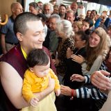 Students from Germany and around the world say goodbye as Thaye Dorje, His Holiness the 17th Gyalwa Karmapa, and his son Thugseyla leave the Europe Centre.