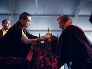 Day one in Dhagpo 2019: Thaye Dorje, His Holiness the 17th Gyalwa Karmapa, offers teachings and an empowerment to 3,000 students