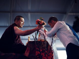 Day one in Dhagpo 2019: Thaye Dorje, His Holiness the 17th Gyalwa Karmapa, offers teachings and an empowerment to 3,000 students