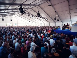 Day one in Dhagpo 2019: Thaye Dorje, His Holiness the 17th Gyalwa Karmapa, offers teachings and an empowerment to 3,000 students