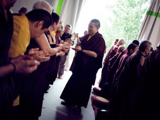 Day two in Dhagpo 2019: Thaye Dorje, His Holiness the 17th Gyalwa Karmapa, offers teachings and an empowerment to 3,000 students