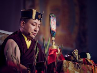 Day two in Dhagpo 2019: Thaye Dorje, His Holiness the 17th Gyalwa Karmapa, offers teachings and an empowerment to 3,000 students
