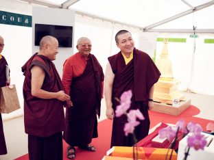 Day two in Dhagpo 2019: Thaye Dorje, His Holiness the 17th Gyalwa Karmapa, offers teachings and an empowerment to 3,000 students