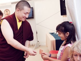 Day two in Dhagpo 2019: Thaye Dorje, His Holiness the 17th Gyalwa Karmapa, offers teachings and an empowerment to 3,000 students