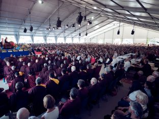 Day two in Dhagpo 2019: Thaye Dorje, His Holiness the 17th Gyalwa Karmapa, offers teachings and an empowerment to 3,000 students