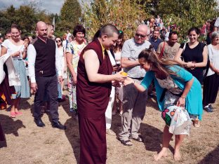 Day two in Dhagpo 2019: Thaye Dorje, His Holiness the 17th Gyalwa Karmapa, offers teachings and an empowerment to 3,000 students