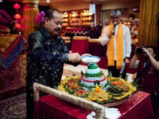 Thaye Dorje, His Holiness the 17th Gyalwa Karmapa, visits Indonesia in November 2019. Photo / Tokpa Korlo