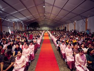 Thaye Dorje, His Holiness the 17th Gyalwa Karmapa, visits Indonesia in November 2019. Photo / Tokpa Korlo