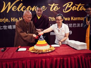 Thaye Dorje, His Holiness the 17th Gyalwa Karmapa, visits Indonesia in November 2019. Photo / Tokpa Korlo