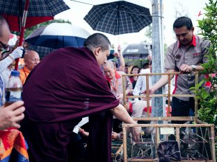 Thaye Dorje, His Holiness the 17th Gyalwa Karmapa, visits Indonesia in November 2019. Photo / Tokpa Korlo