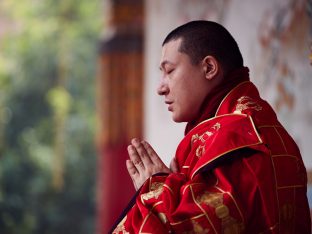 Thaye Dorje, His Holiness the 17th Gyalwa Karmapa, gives a Chenresig empowerment at Karma Temple, Bodh Gaya, India, December 2019. Photo / Tokpa Korlo