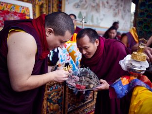 Thaye Dorje, His Holiness the 17th Gyalwa Karmapa, gives a Chenresig empowerment at Karma Temple, Bodh Gaya, India, December 2019. Photo / Tokpa Korlo