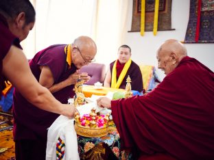 On day four of the 2019 Kagyu Monlam, Thaye Dorje, His Holiness the 17th Gyalwa Karmapa, visited the private residence of His Eminence Luding Khenchen Rinpoche (Photo/Tokpa Korlo)