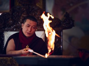 Thaye Dorje, His Holiness the 17th Gyalwa Karmapa, presides over a fire puja at His Eminence Beru Khyentse Rinpoche's guest house, India, December 2019. Photo / Tokpa Korlo