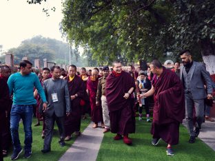 Thaye Dorje, His Holiness the 17th Gyalwa Karmapa, presides over aspiration prayers on the final day of the 2019 Kagyu Monlam, Bodh Gaya, India. Photo / Tokpa Korlo