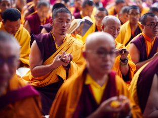 Thaye Dorje, His Holiness the 17th Gyalwa Karmapa, presides over aspiration prayers on the final day of the 2019 Kagyu Monlam, Bodh Gaya, India. Photo / Tokpa Korlo