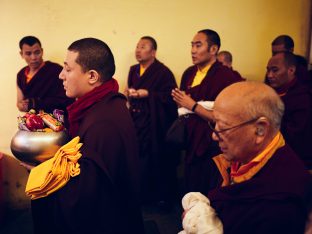 Thaye Dorje, His Holiness the 17th Gyalwa Karmapa, presides over aspiration prayers on the final day of the 2019 Kagyu Monlam, Bodh Gaya, India. Photo / Tokpa Korlo