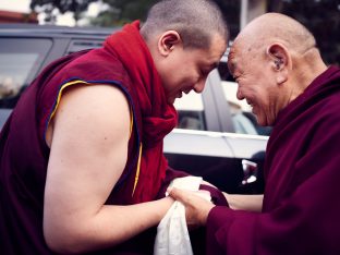 Thaye Dorje, His Holiness the 17th Gyalwa Karmapa, arrives for the Kagyu Monlam 2019. (Photo/Tokpa Korlo))