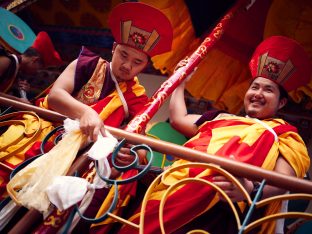 Thaye Dorje, His Holiness the 17th Gyalwa Karmapa, arrives for the Kagyu Monlam 2019. (Photo/Tokpa Korlo))