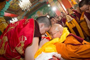 Offerings for Karmapa’s long life