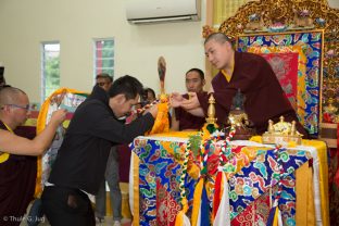 Thaye Dorje, His Holiness the 17th Gyalwa Karmapa, is welcomed to the new Kuching Karma Kagyu Dharma Society Buddhist Centre