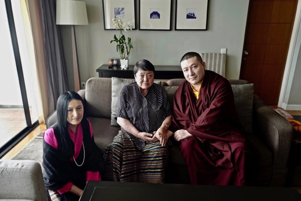 (Left to right): Sangyumla, Karmapa’s wife; Her Royal Highness Ashi Chokyi; Thaye Dorje, His Holiness the 17th Gyalwa Karmapa