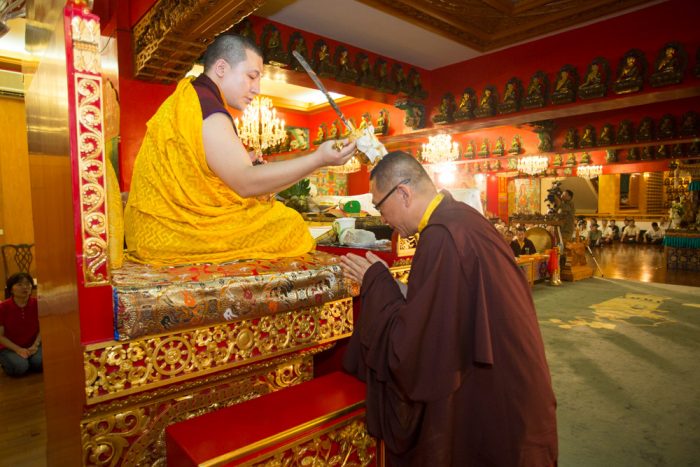 Thaye Dorje, His Holiness the 17th Gyalwa Karmapa, blessing Lopon Rinpoche during the empowerment. Photo / Thule Jug