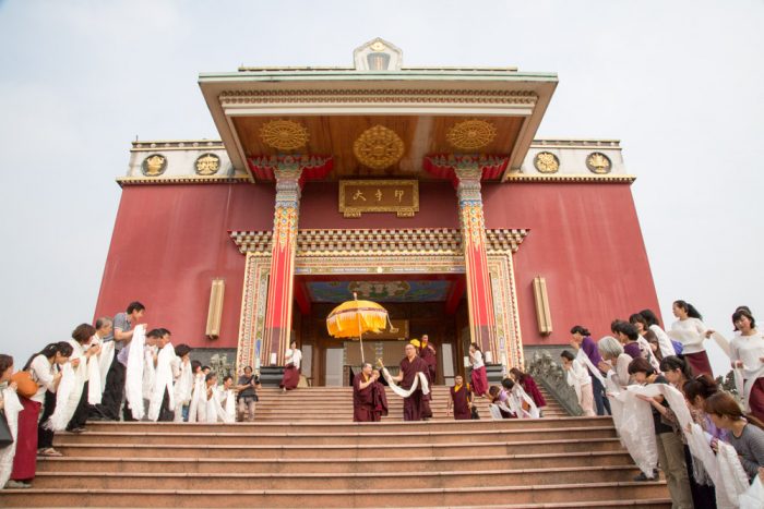 Thaye Dorje, His Holiness the 17th Gyalwa Karmapa, departs from the Karma Kagyu Monastery. Photo / Thule Jug